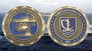 Marinecoins mit Farbe in Hardemaille